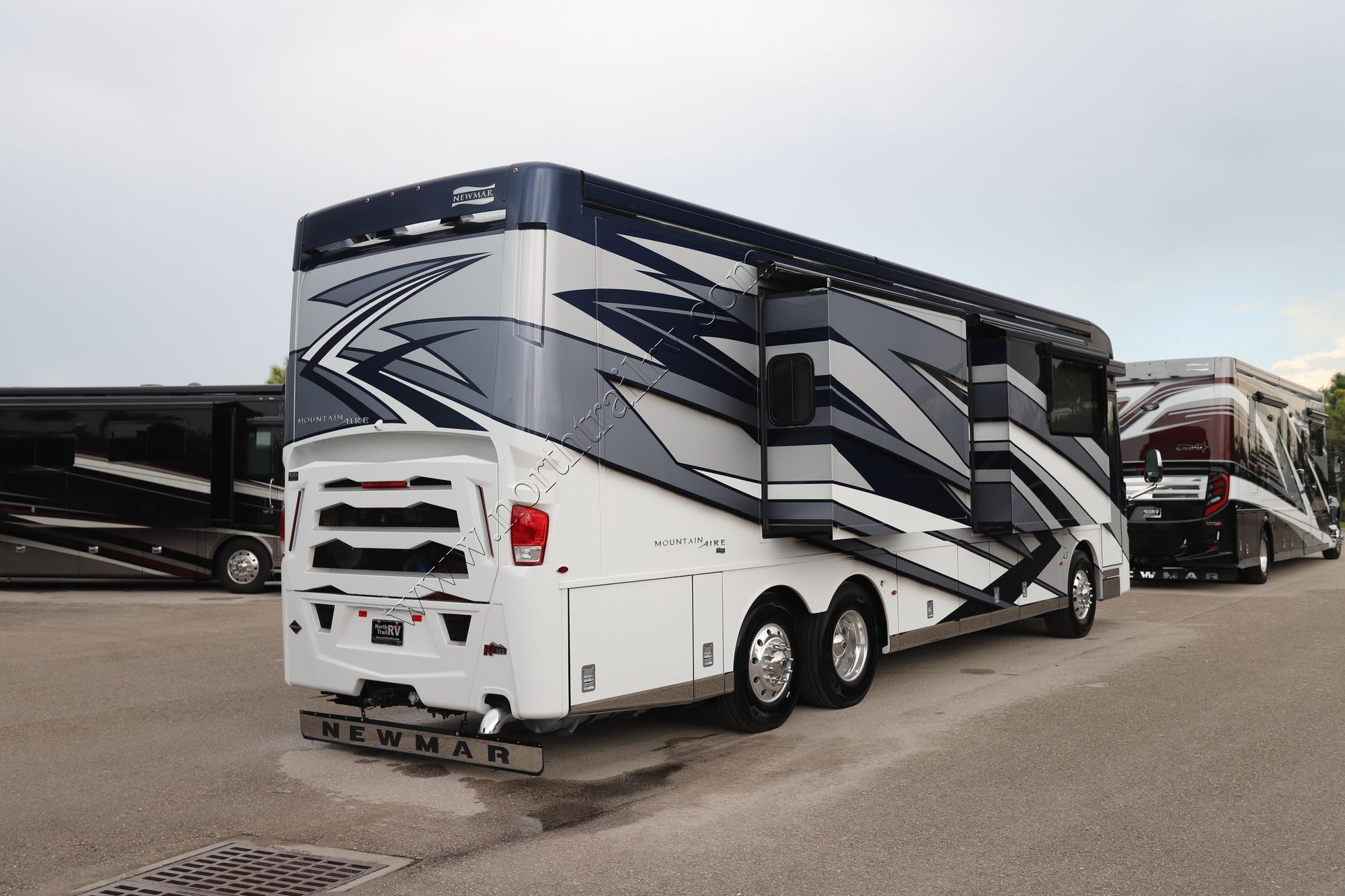 New 2024 Newmar Mountain Aire 3825 Class A  For Sale