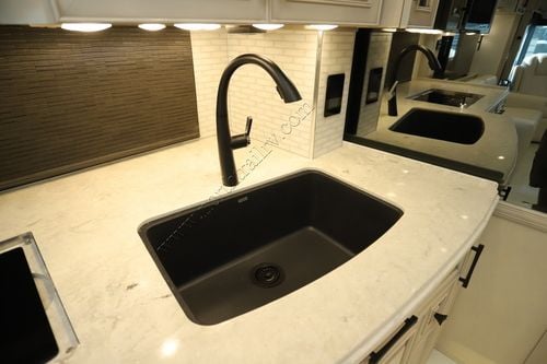 2024 Newmar London Aire 4551