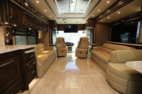 2019 Tiffin Motor Homes Phaeton 40IH