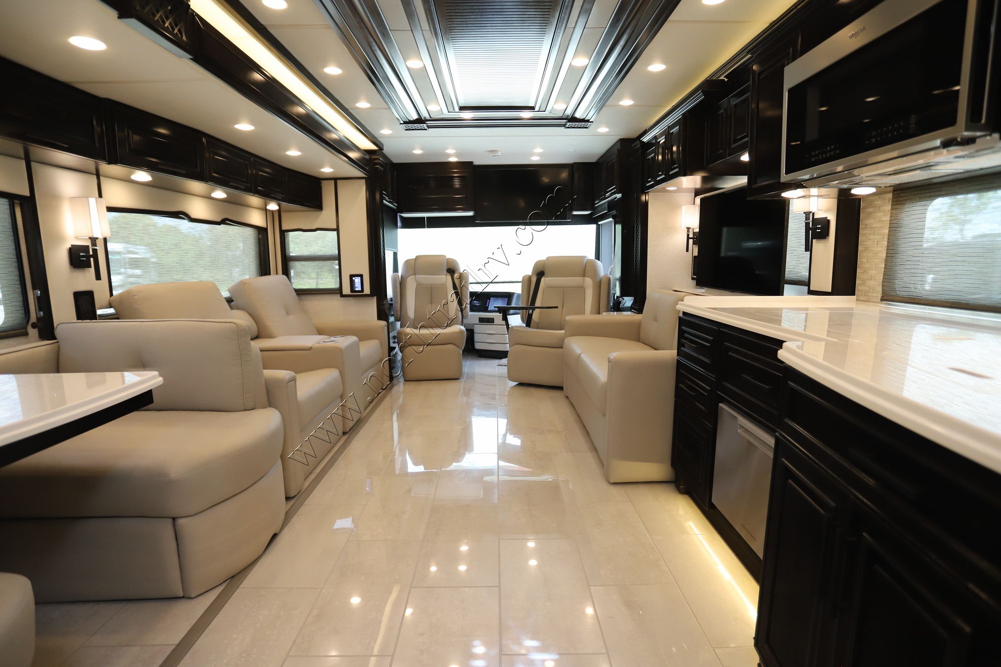 New 2024 Newmar London Aire 4551 Class A  For Sale