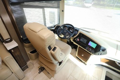 2019 Tiffin Motor Homes Phaeton 40IH