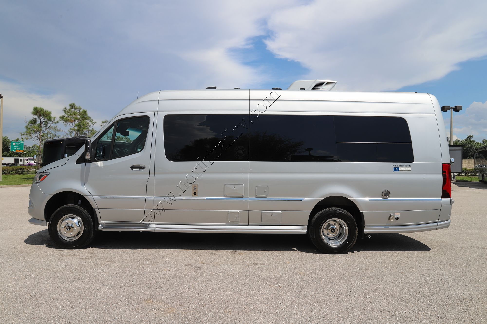 2024 Airstream Interstate 24GT AWD Class B New  For Sale