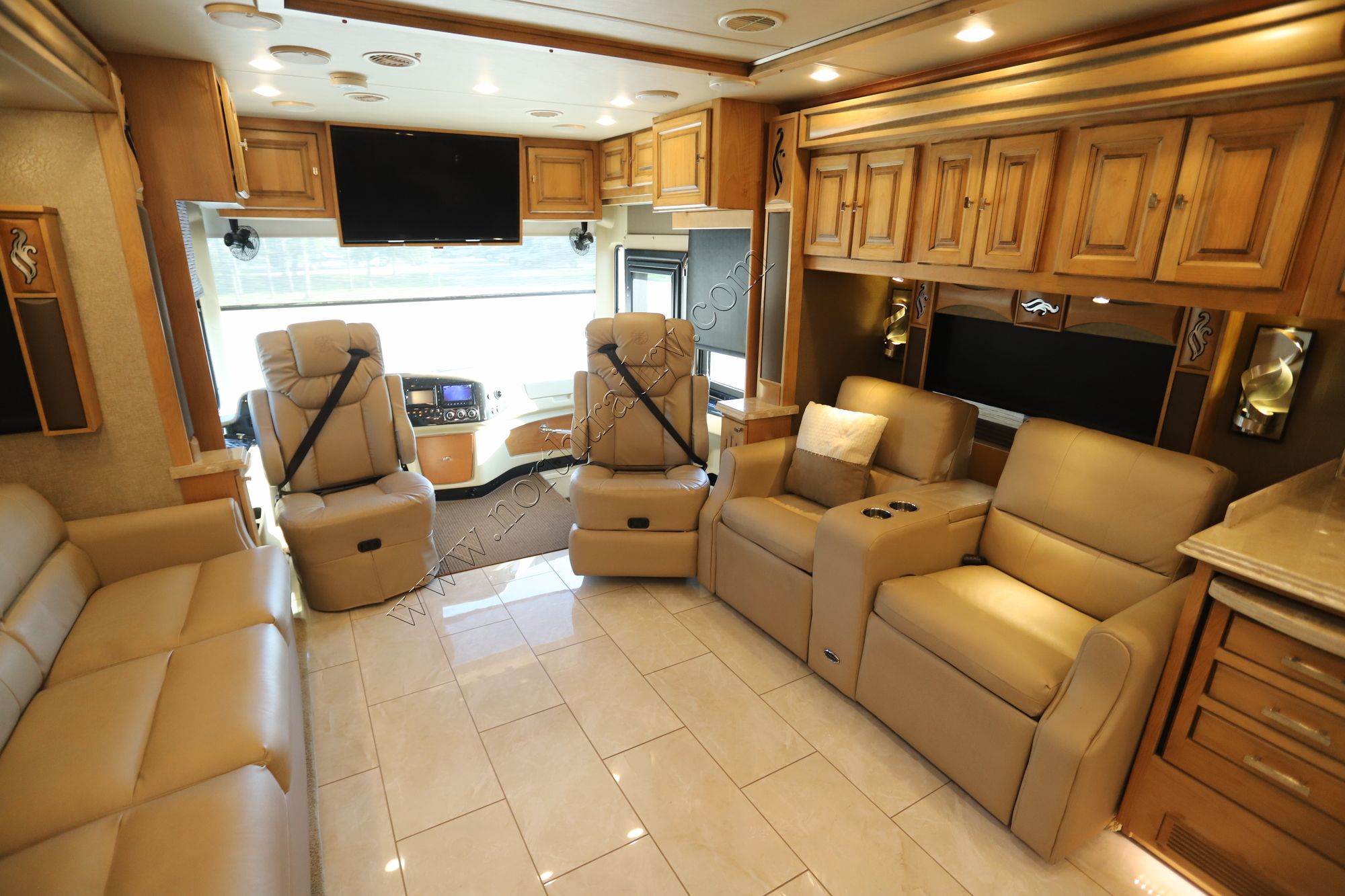 Used 2018 Tiffin Motor Homes Phaeton 40QBH Class A  For Sale