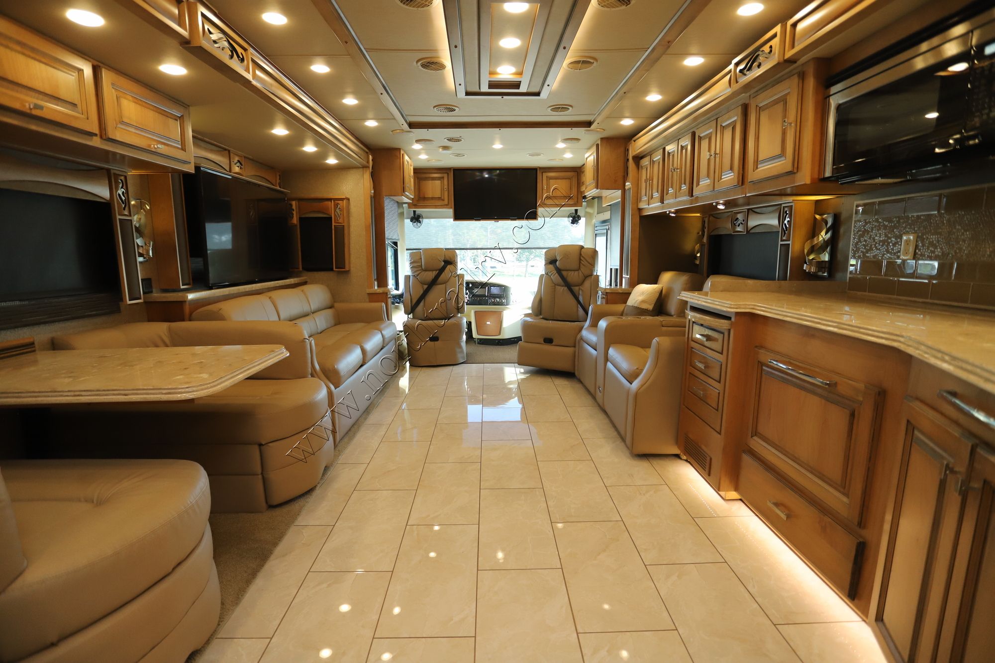 Used 2018 Tiffin Motor Homes Phaeton 40QBH Class A  For Sale