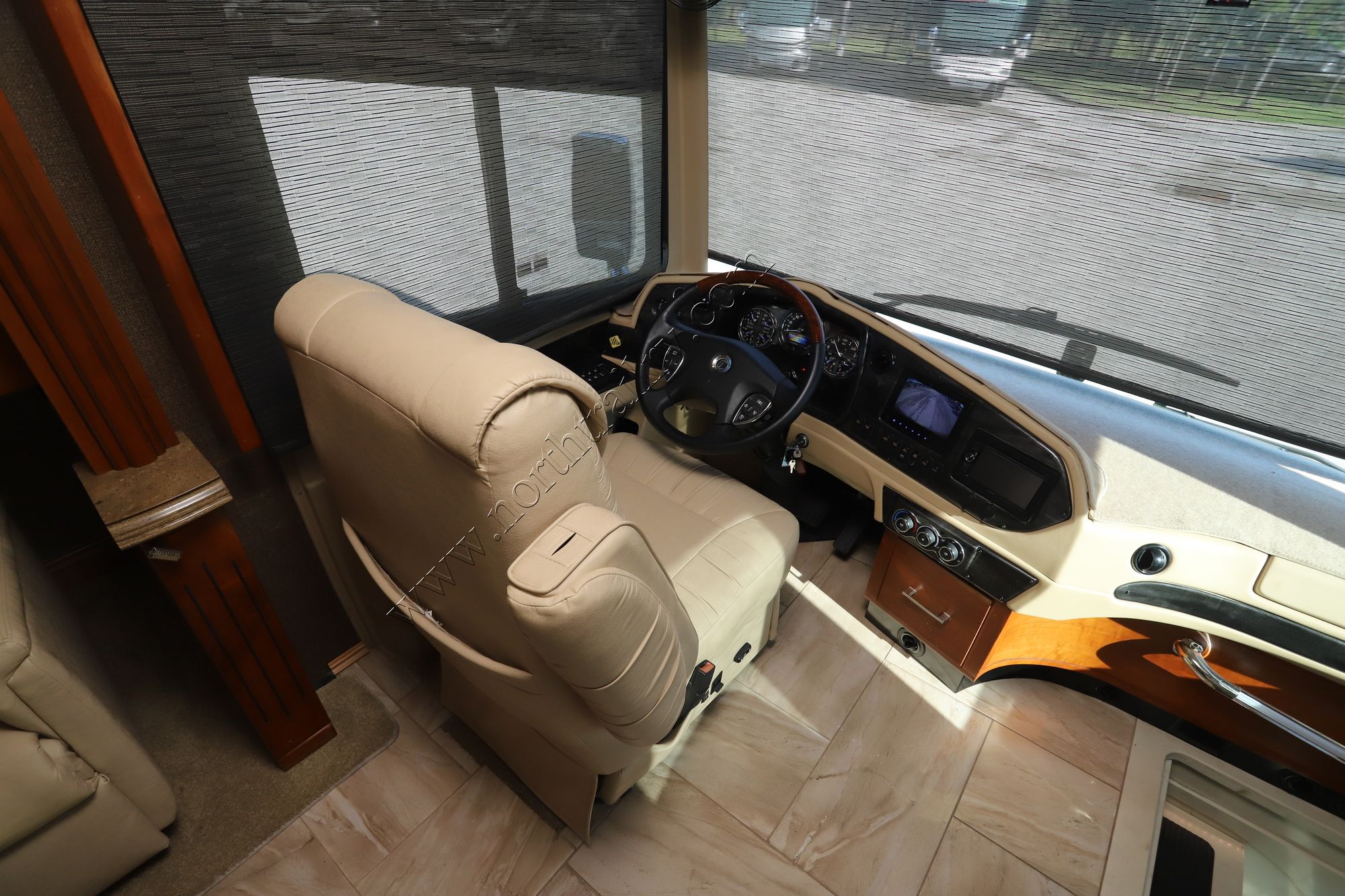 Used 2017 Tiffin Motor Homes Allegro Bus 40AP Class A  For Sale