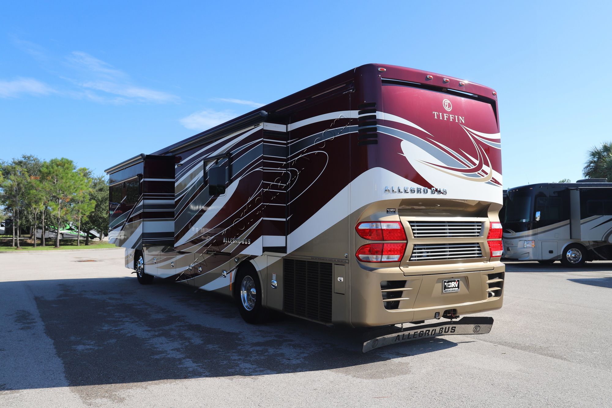 Used 2017 Tiffin Motor Homes Allegro Bus 40AP Class A  For Sale