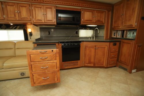 2008 Tiffin Motor Homes Phaeton 40QTH