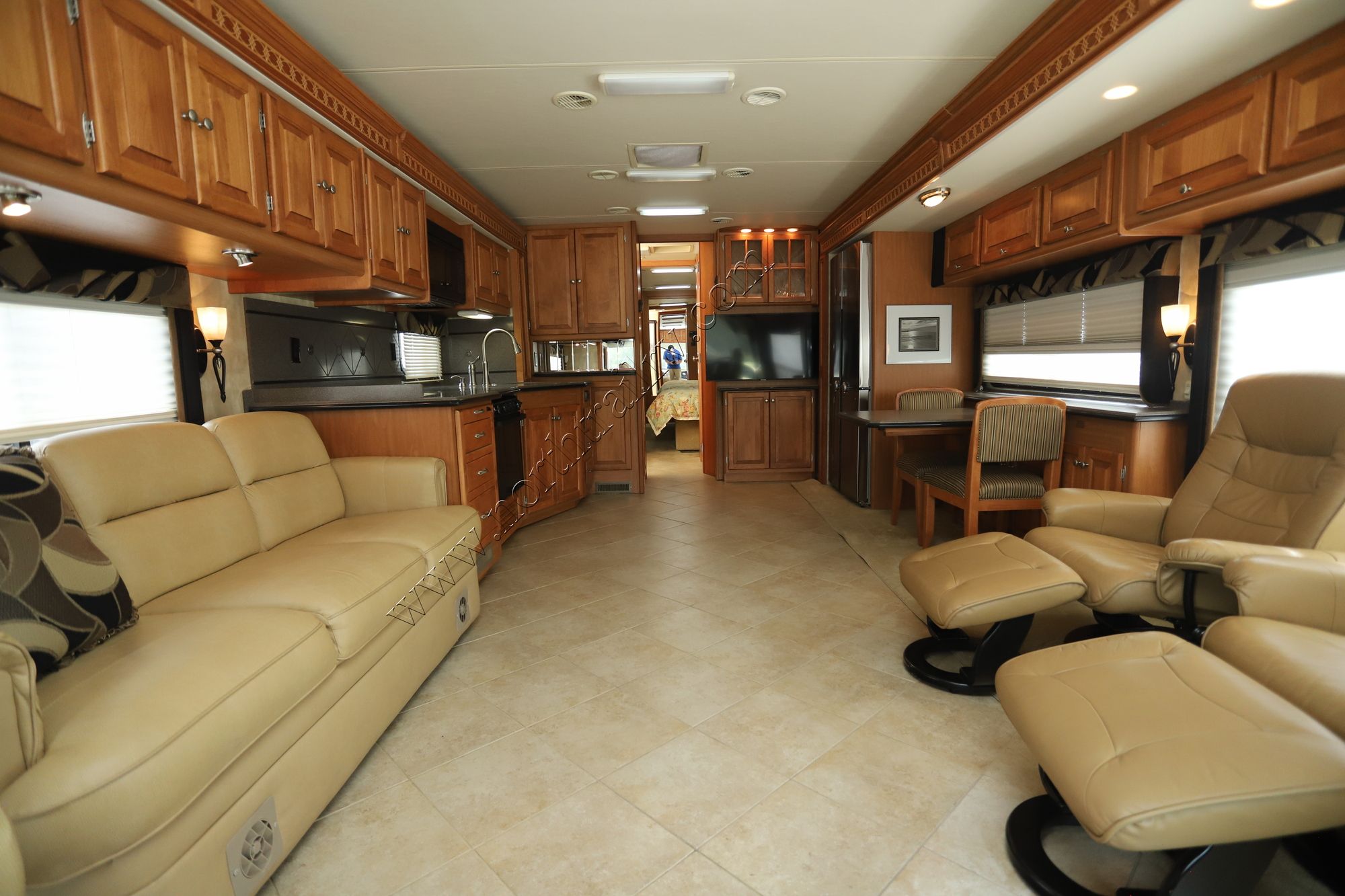 Used 2008 Tiffin Motor Homes Phaeton 40QTH Class A  For Sale