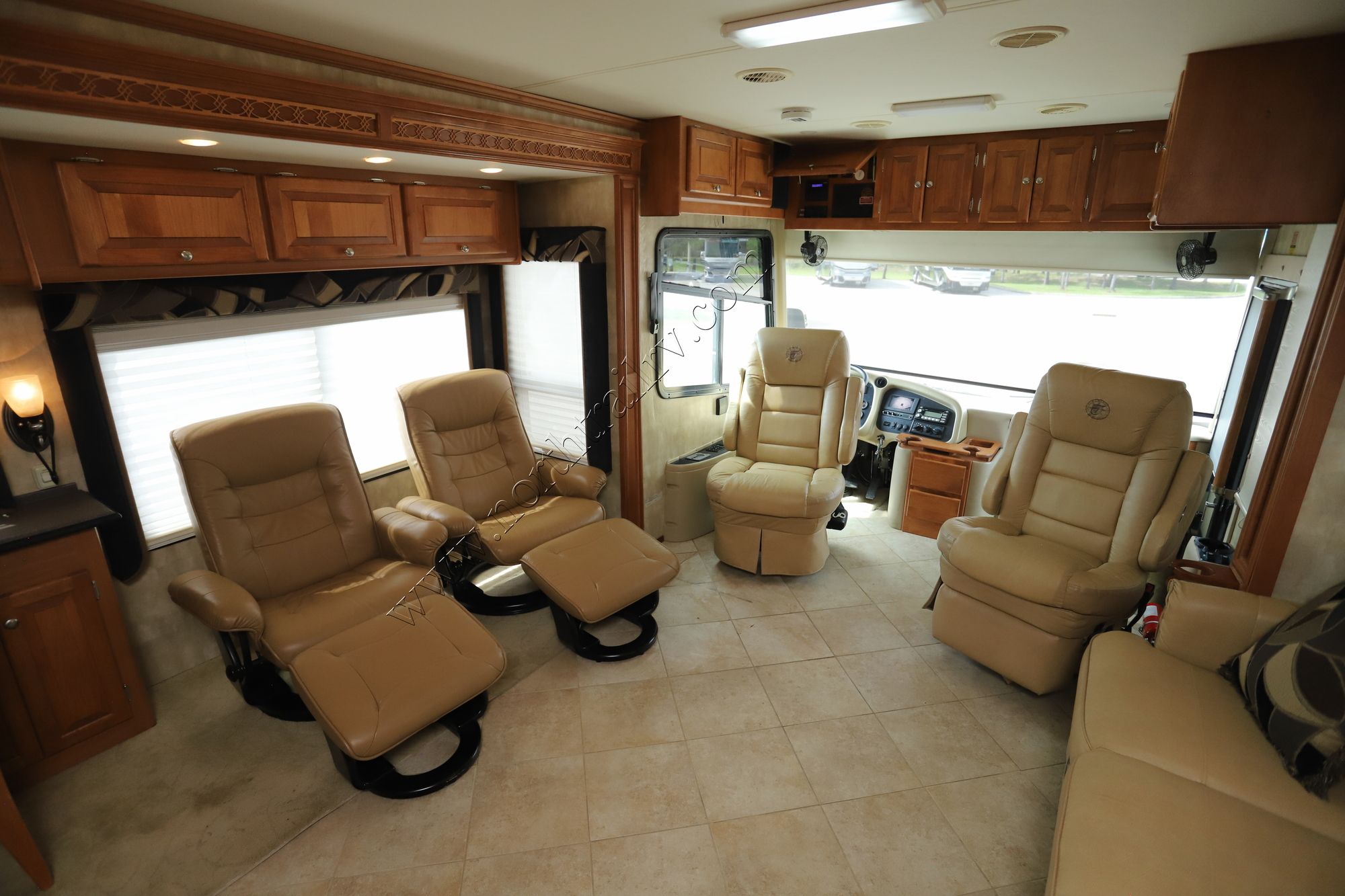 Used 2008 Tiffin Motor Homes Phaeton 40QTH Class A  For Sale