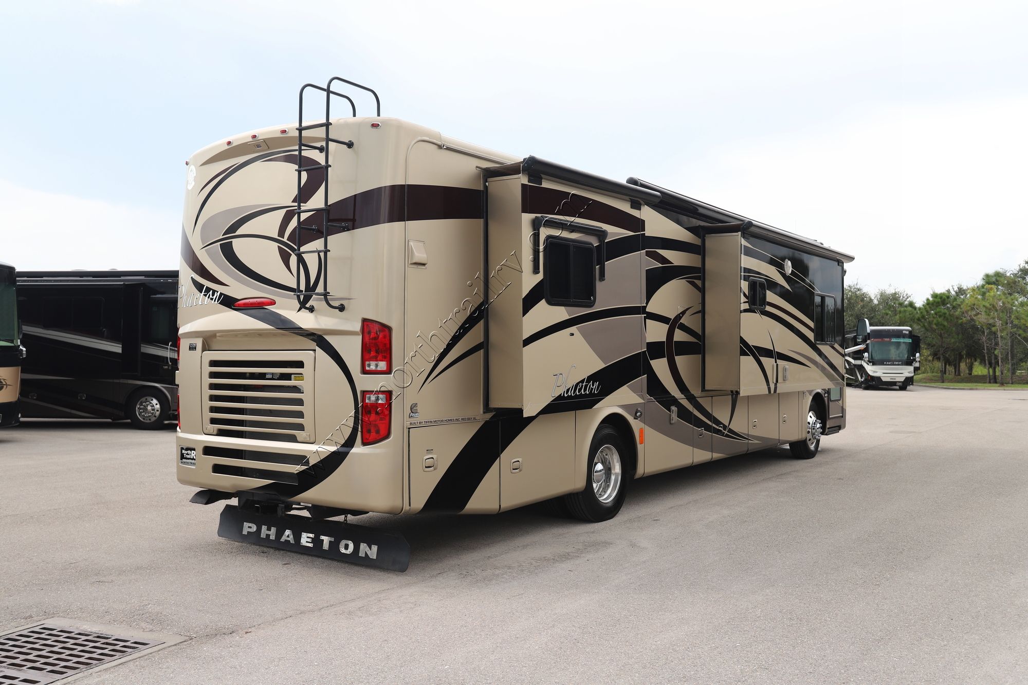 Used 2008 Tiffin Motor Homes Phaeton 40QTH Class A  For Sale