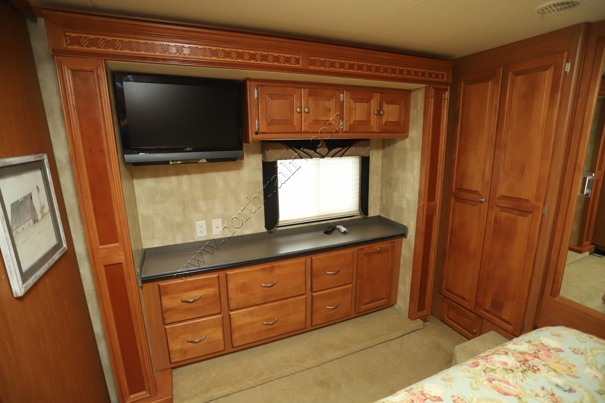 Used 2008 Tiffin Motor Homes Phaeton 40QTH Class A  For Sale