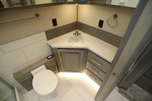 2024 Renegade Rv Classic 43CMD