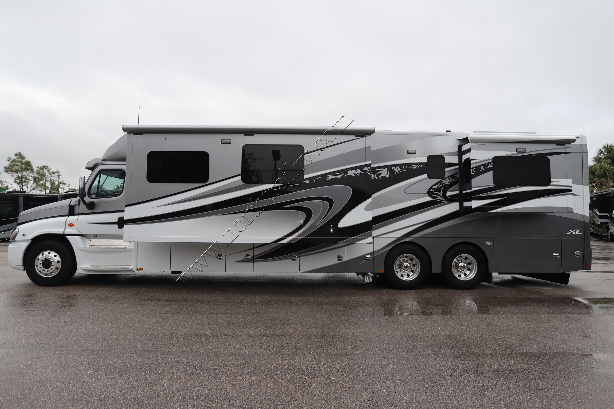 Used 2018 Renegade Rv Xl 45QS Super C  For Sale