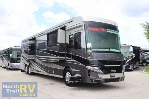 2023 Newmar Mountain Aire 4551