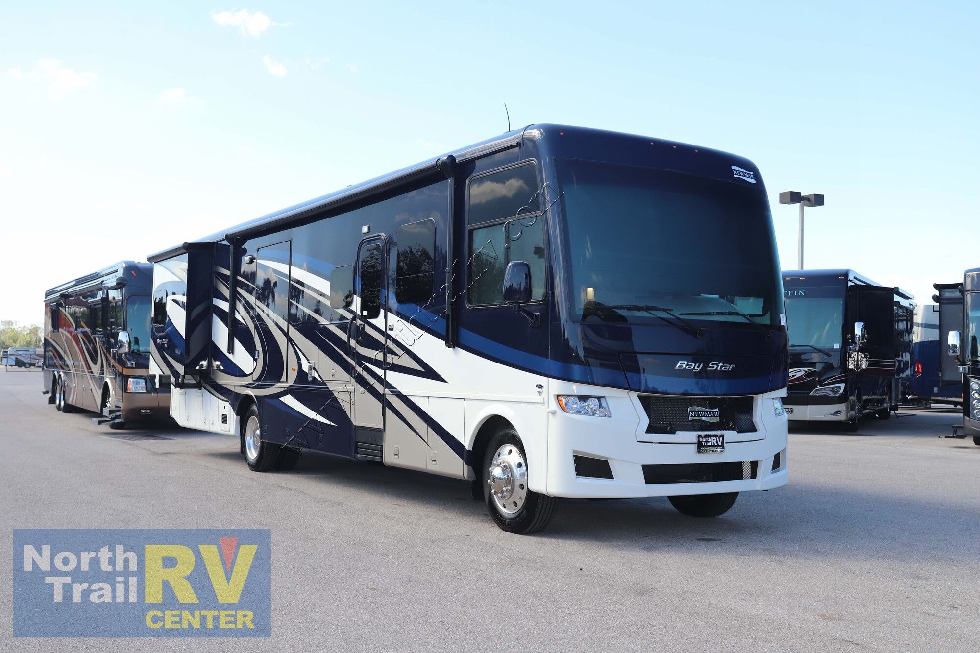 New 2023 Newmar Bay Star 3811 Class A  For Sale