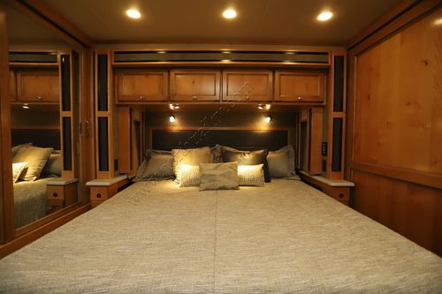 2021 Tiffin Motor Homes Allegro Red 33AA