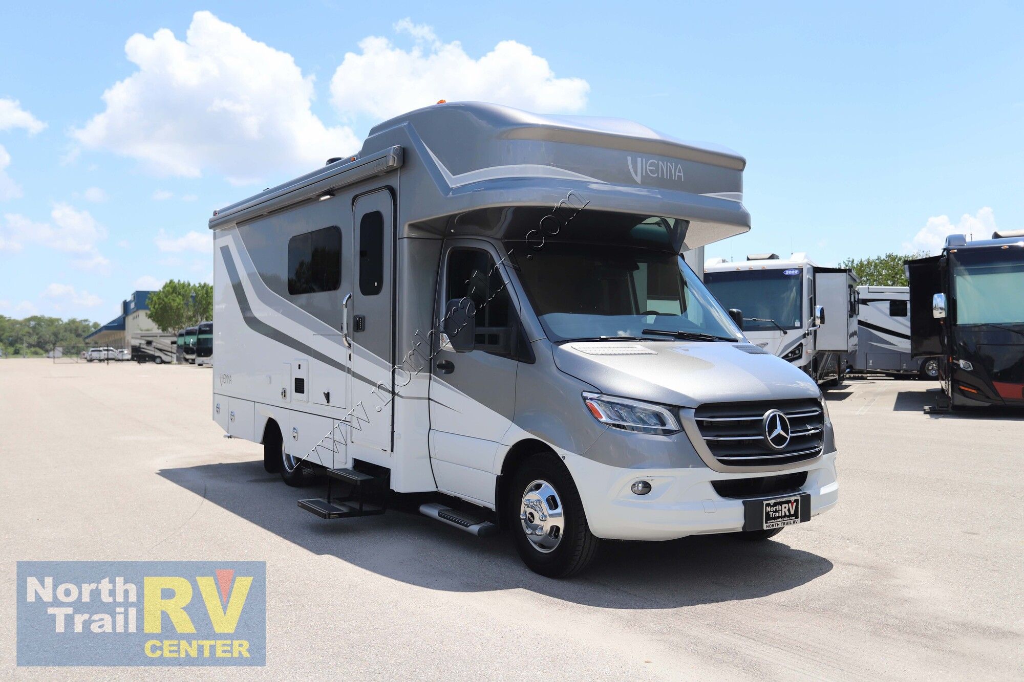 Used 2023 Renegade Rv Vienna 25VRMC Class C  For Sale