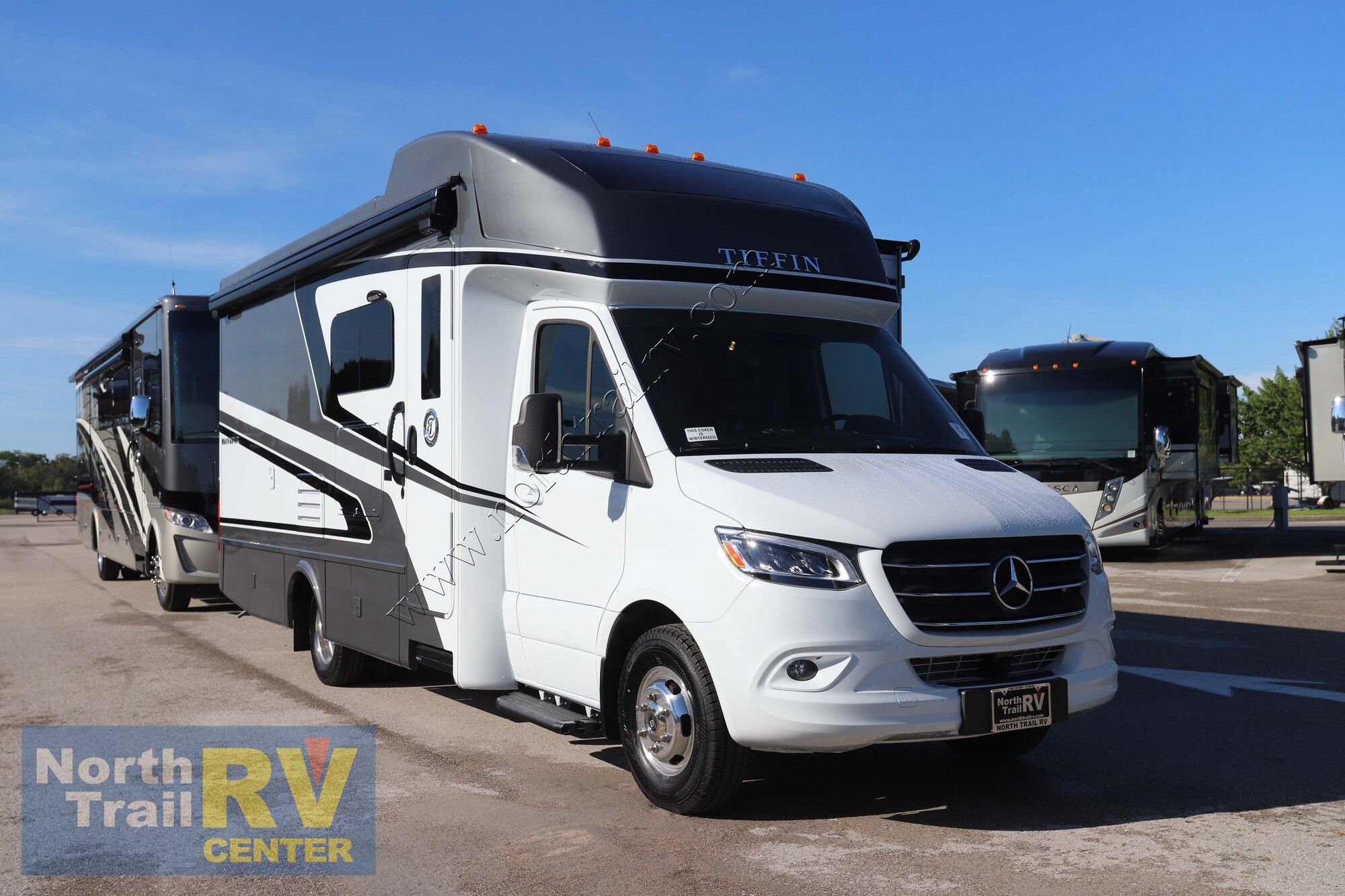 New 2024 Tiffin Motor Homes Wayfarer 25RW Class C  For Sale