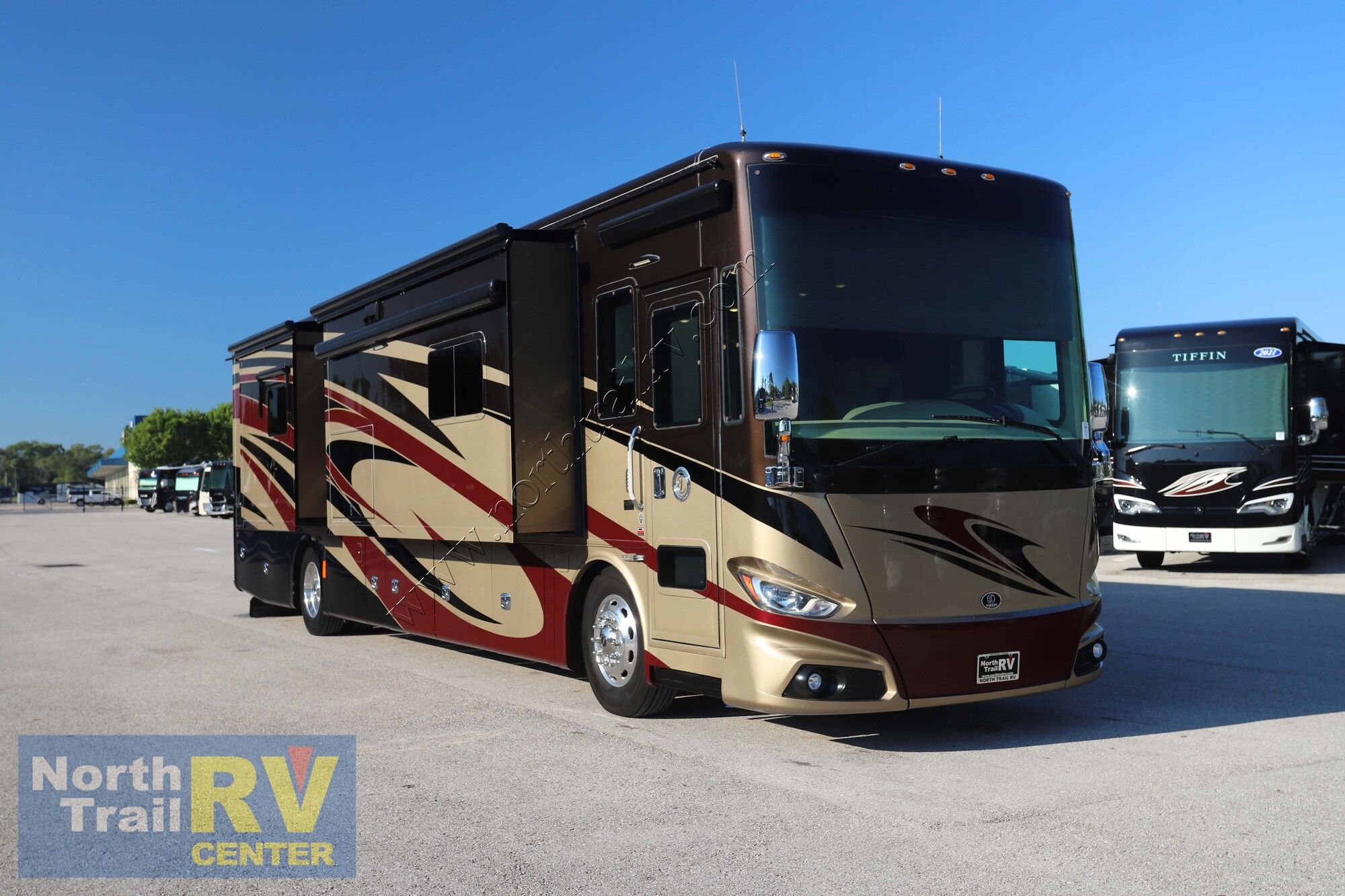 Used 2018 Tiffin Motor Homes Phaeton 40QBH Class A  For Sale