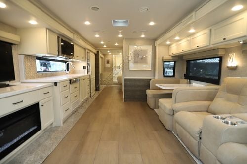 2024 Tiffin Motor Homes Byway 38CL