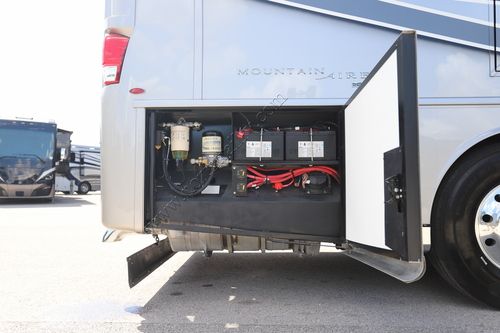 2024 Newmar Mountain Aire 3825