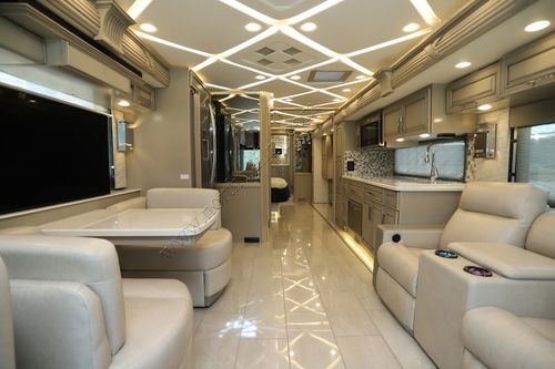 2024 Newmar Mountain Aire 3825