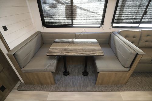 2024 Heartland Rv Pioneer DS320