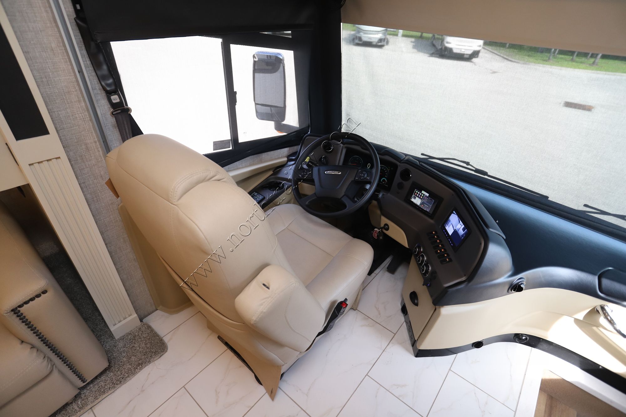 New 2024 Tiffin Motor Homes Allegro Red 37BA Class A  For Sale