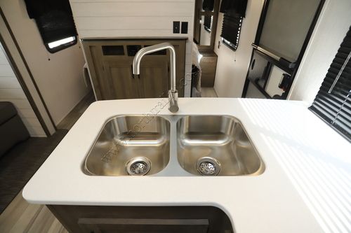 2024 Heartland Rv Pioneer DS320