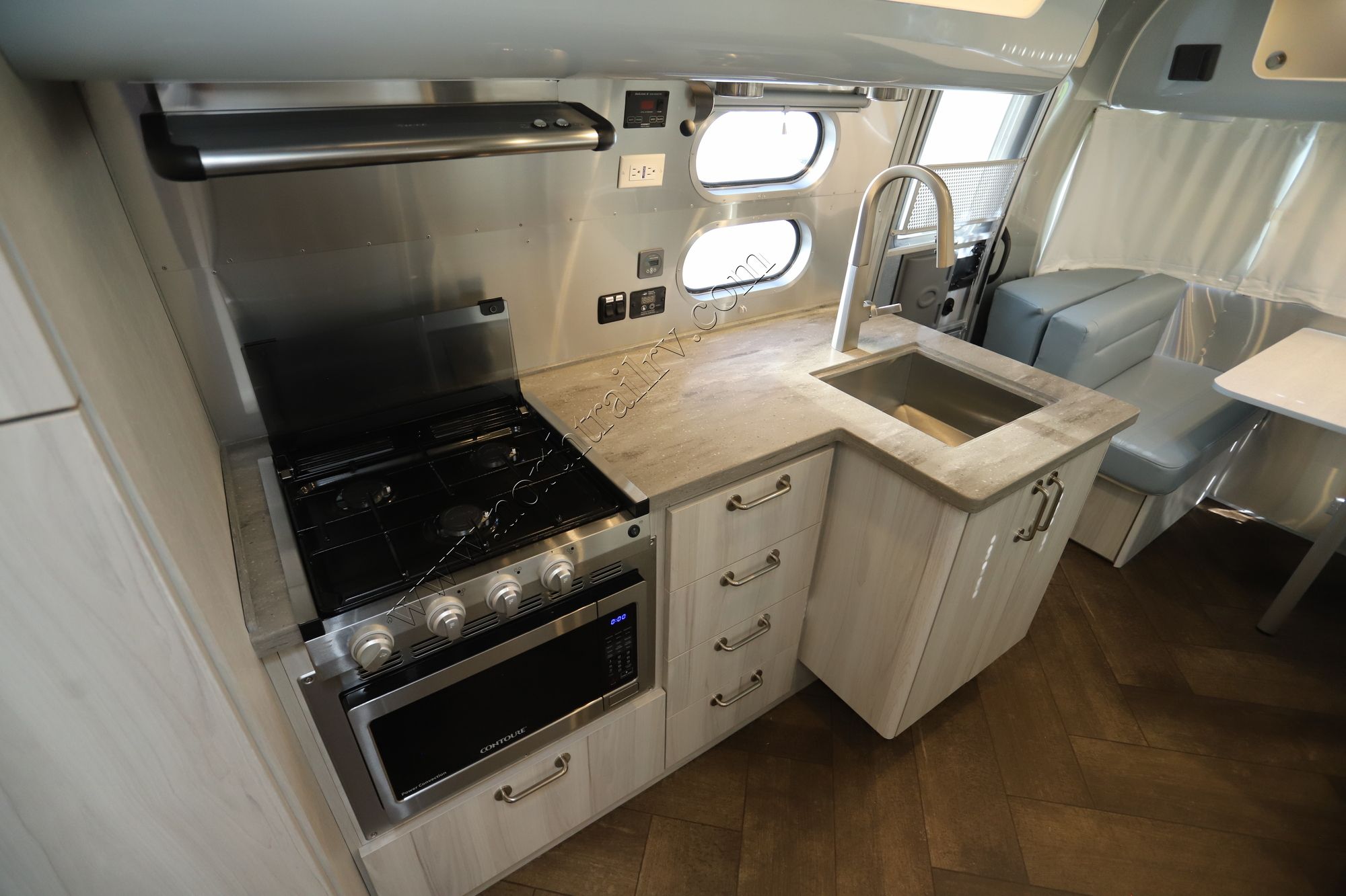 Used 2023 Airstream International 27FB TWIN Travel Trailer  For Sale