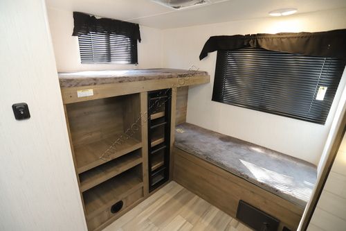 2024 Heartland Rv Pioneer DS320