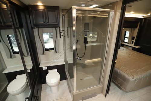 2024 Tiffin Motor Homes Phaeton 40IH
