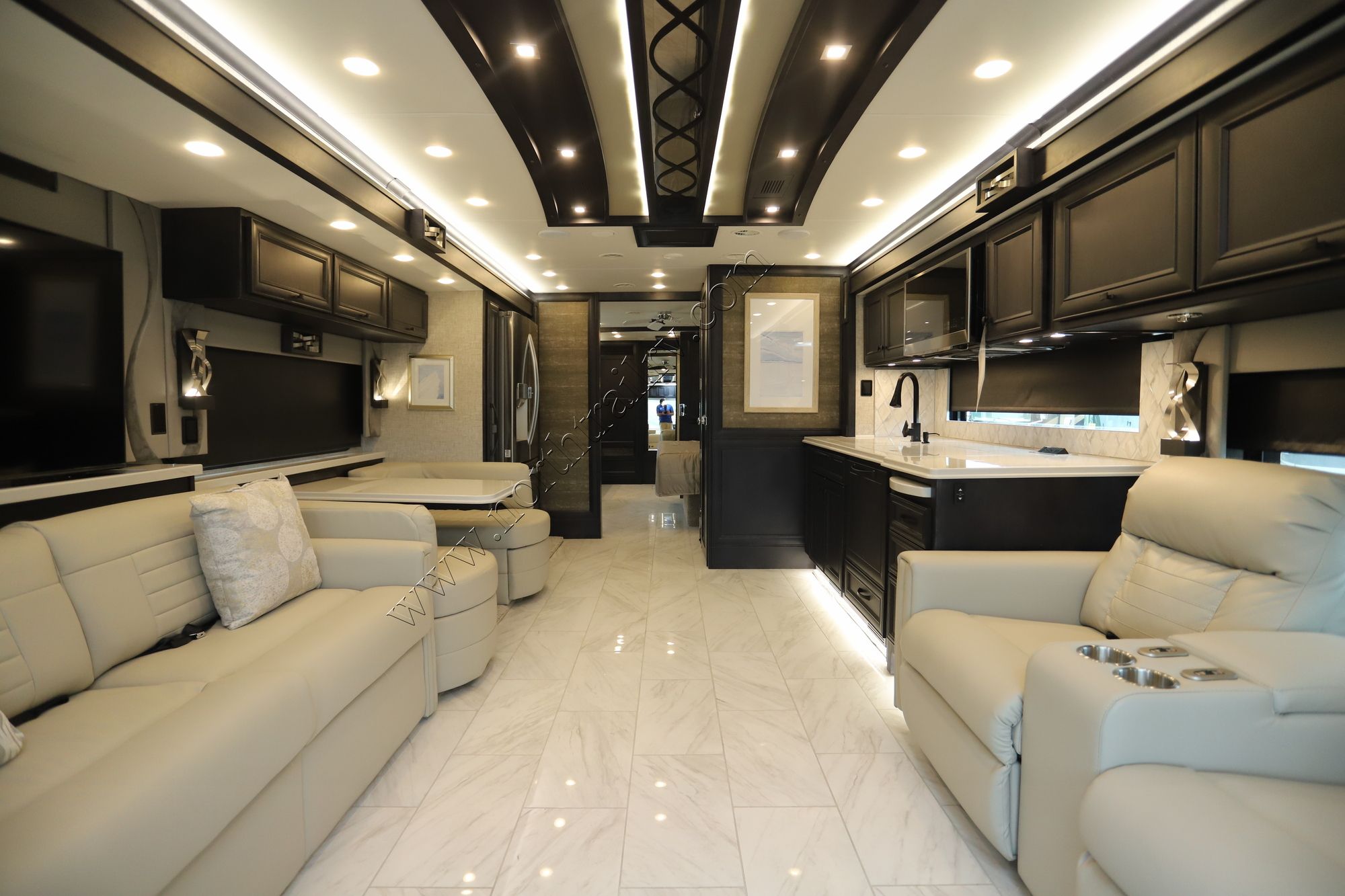 New 2024 Tiffin Motor Homes Phaeton 40IH Class A  For Sale