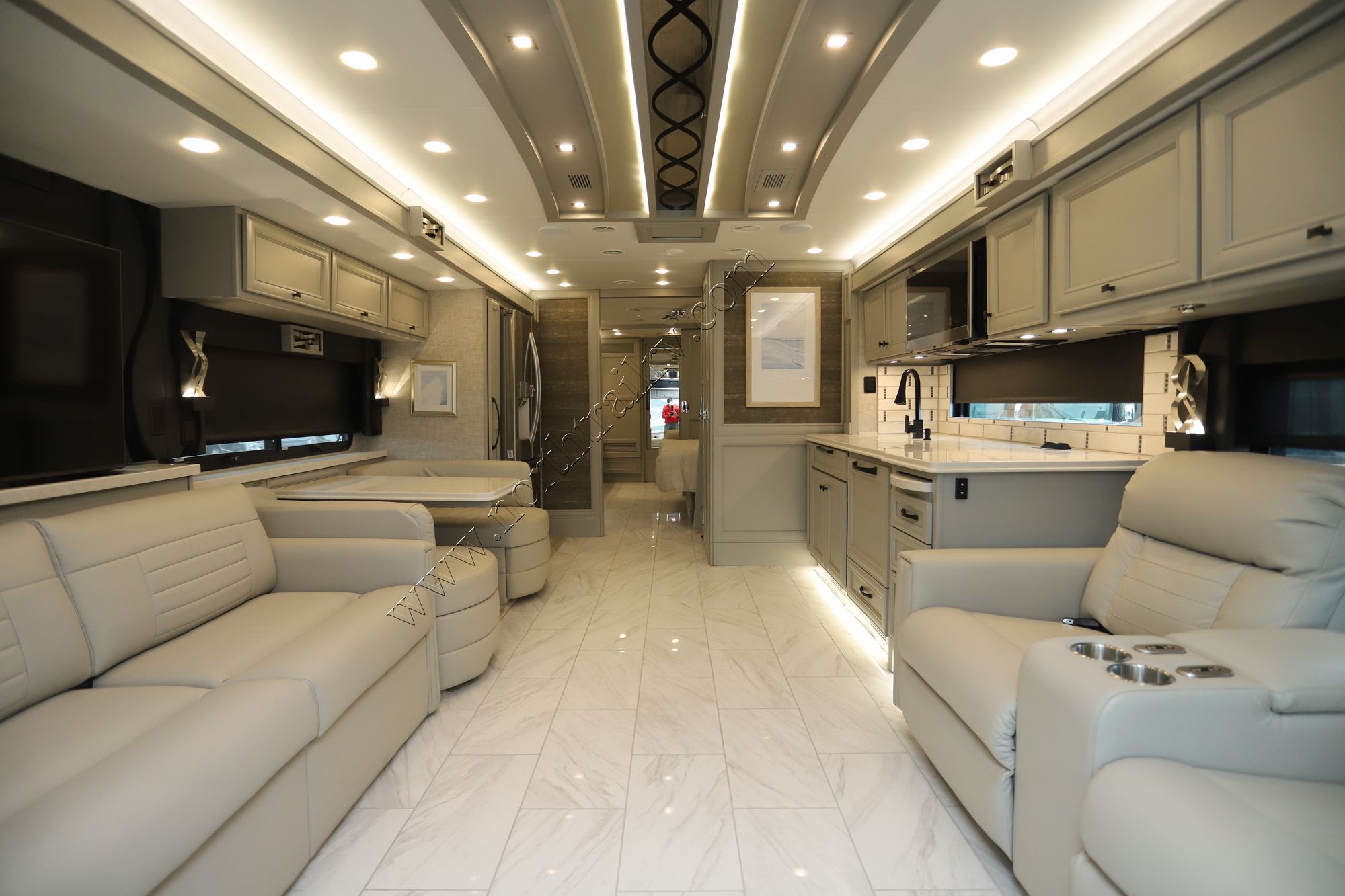 New 2024 Tiffin Motor Homes Phaeton 40IH Class A  For Sale