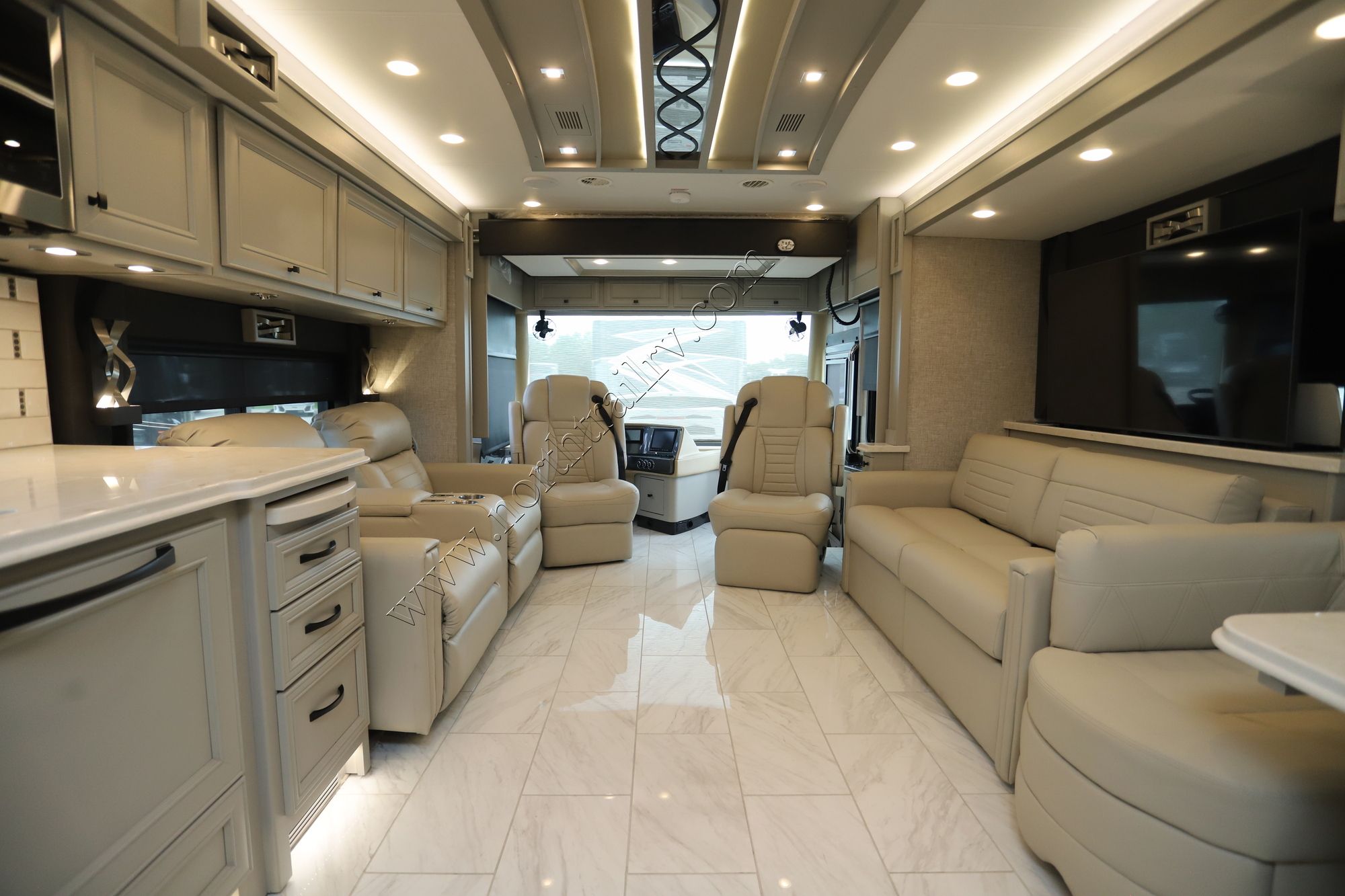 New 2024 Tiffin Motor Homes Phaeton 40IH Class A  For Sale