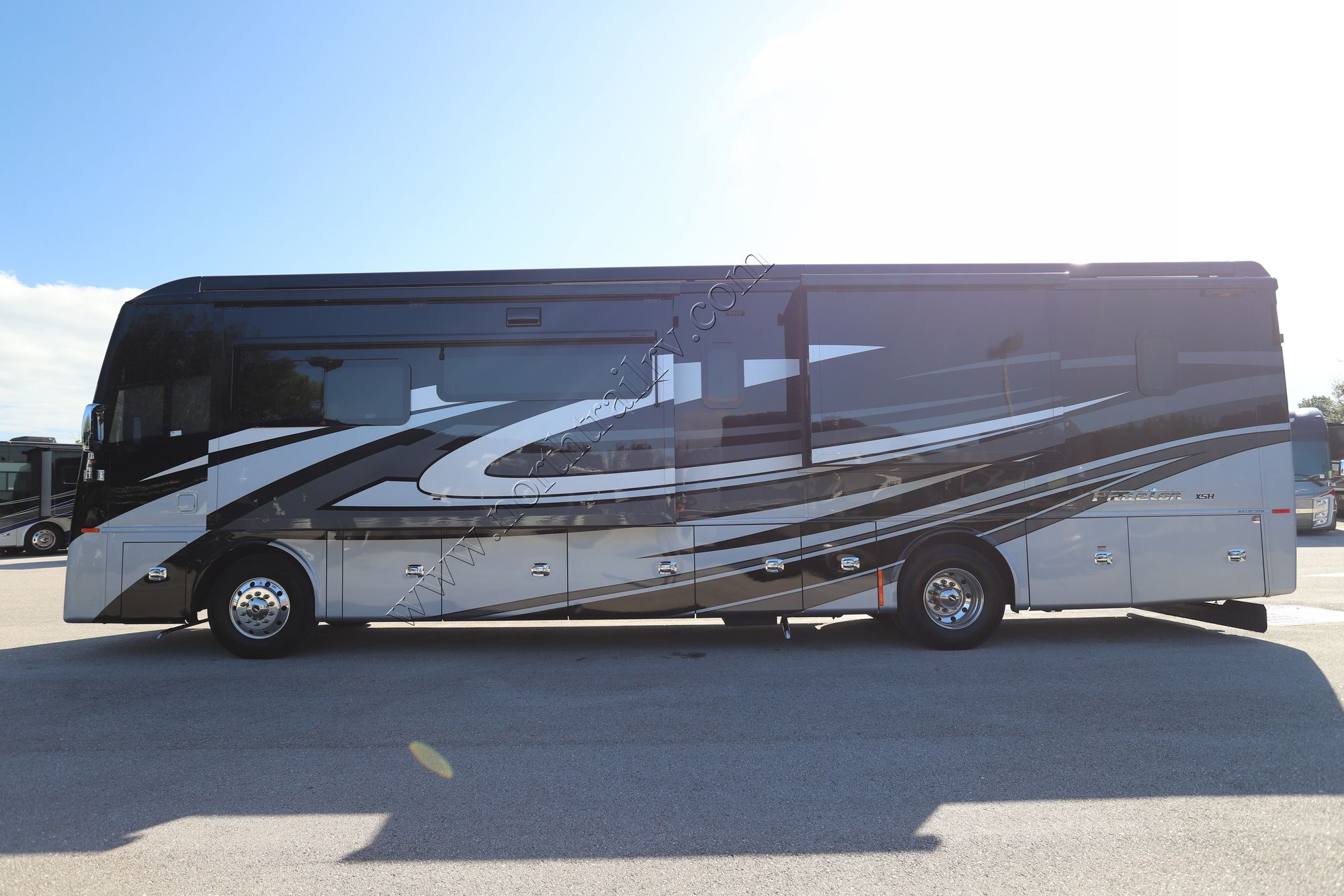 New 2024 Tiffin Motor Homes Phaeton 40IH Class A  For Sale