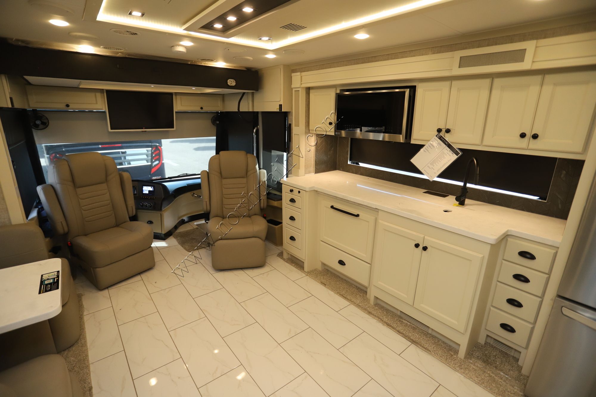 New 2024 Tiffin Motor Homes Allegro Red 38KA Class A  For Sale