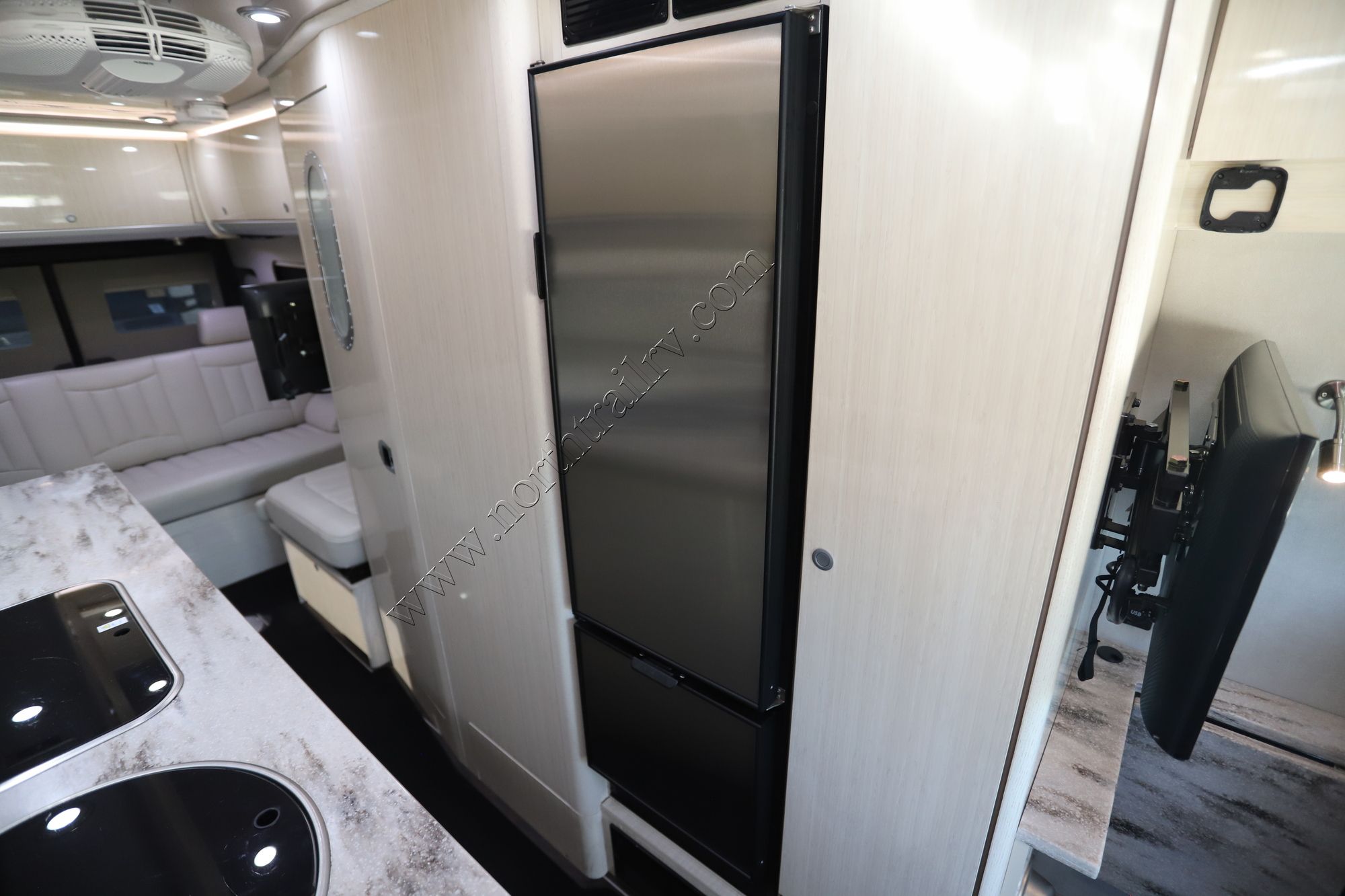 Used 2018 Airstream Interstate Ext EXT GT 4X4 Class B  For Sale
