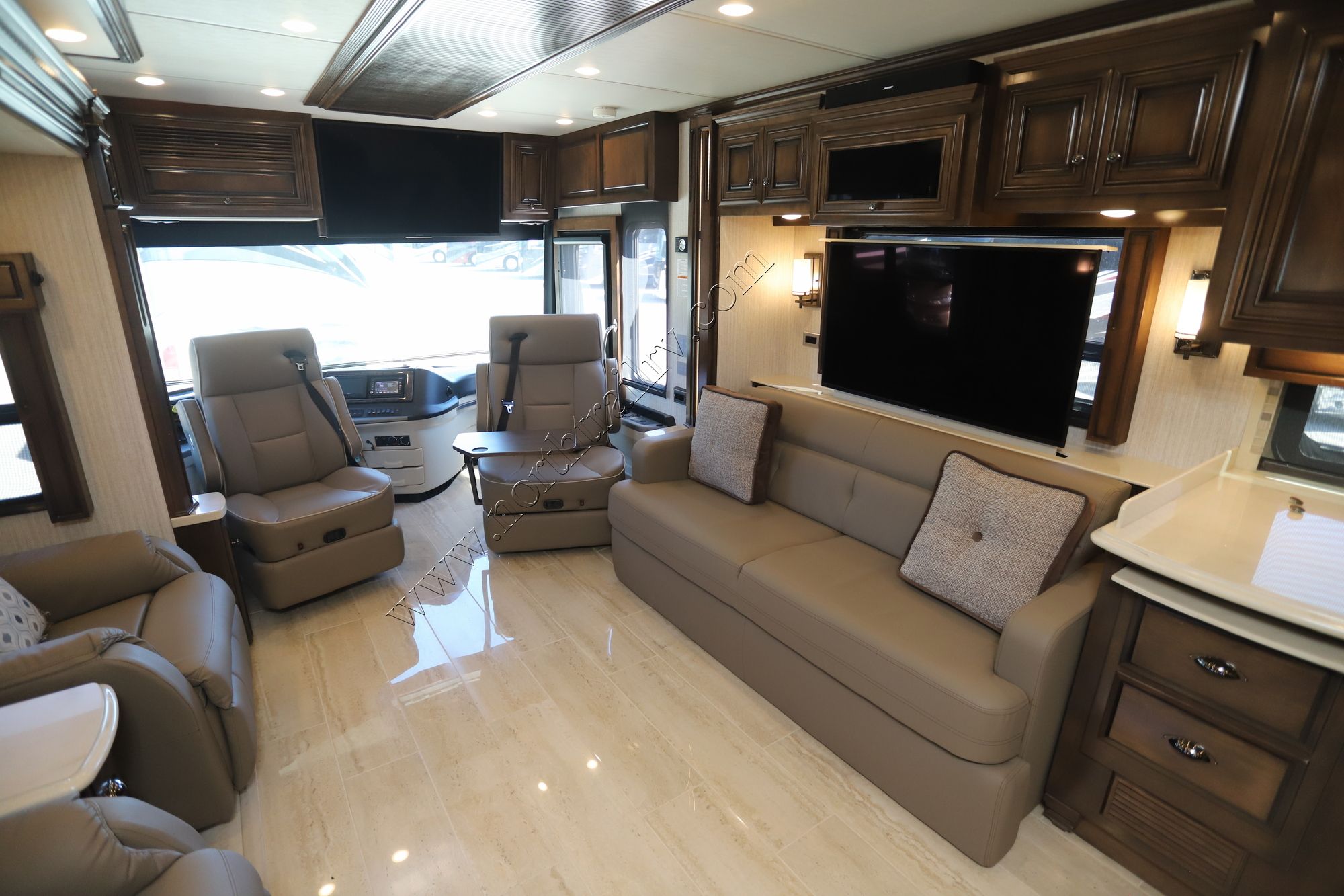 Used 2019 Newmar Dutch Star 4369 Class A  For Sale