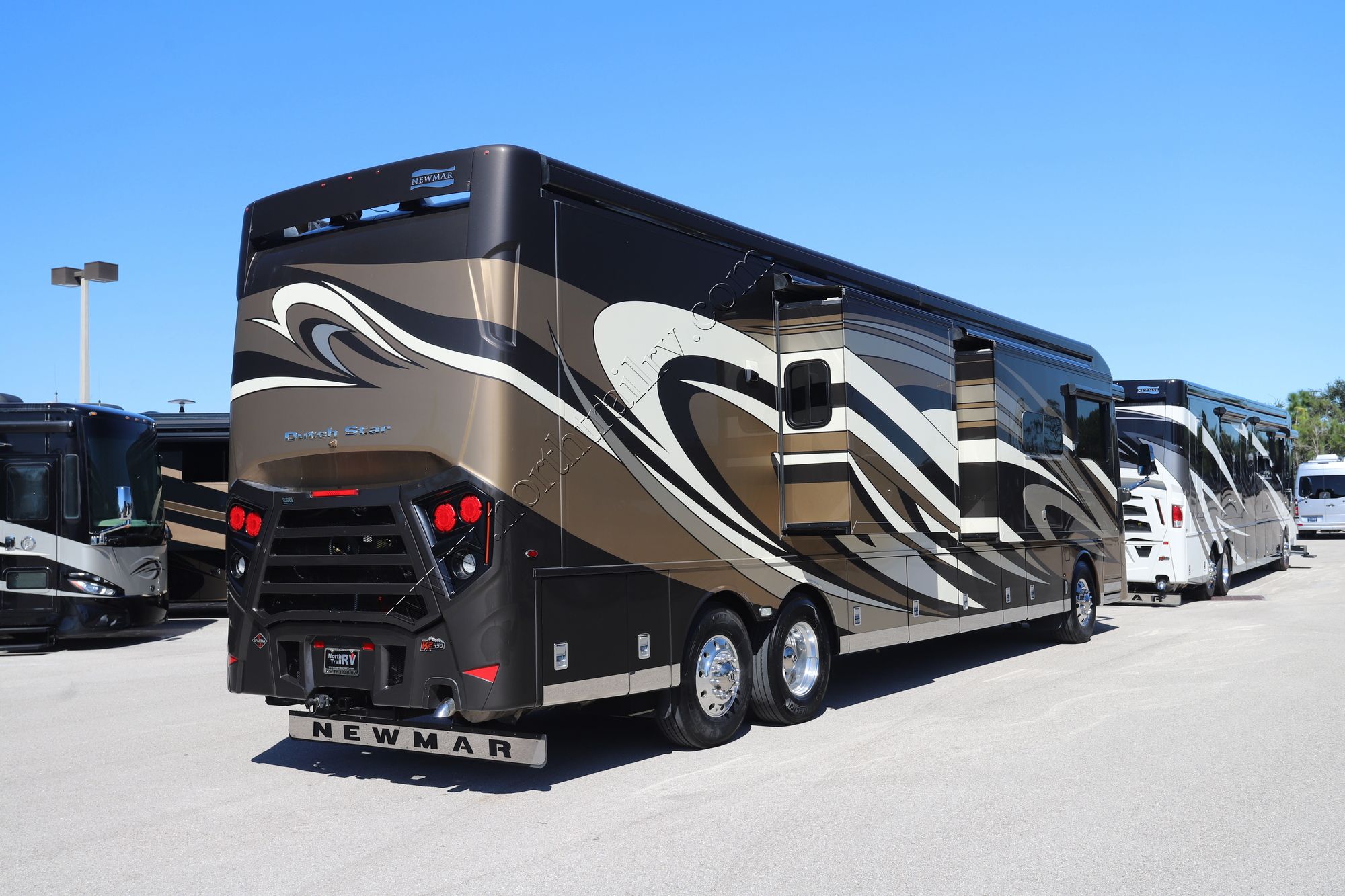 Used 2019 Newmar Dutch Star 4369 Class A  For Sale