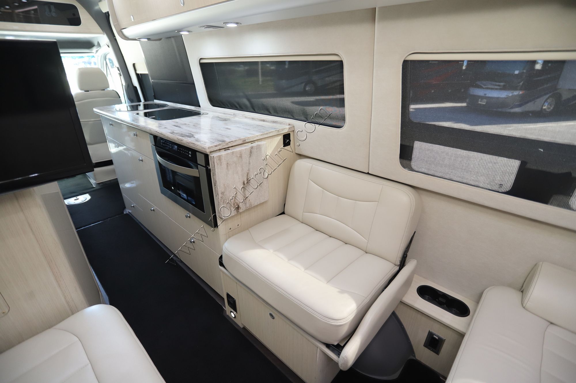 2018 Airstream Interstate EXT GT 4X4 Class B Used  For Sale