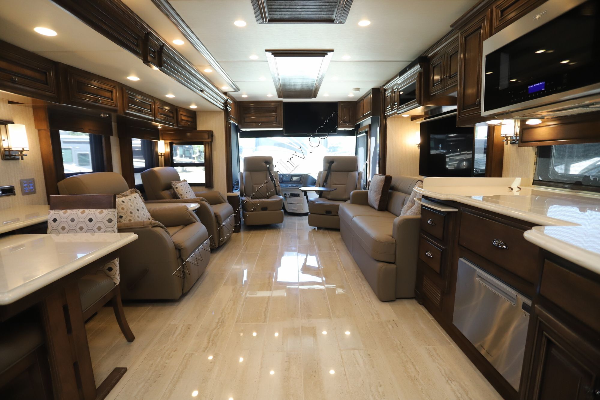 Used 2019 Newmar Dutch Star 4369 Class A  For Sale