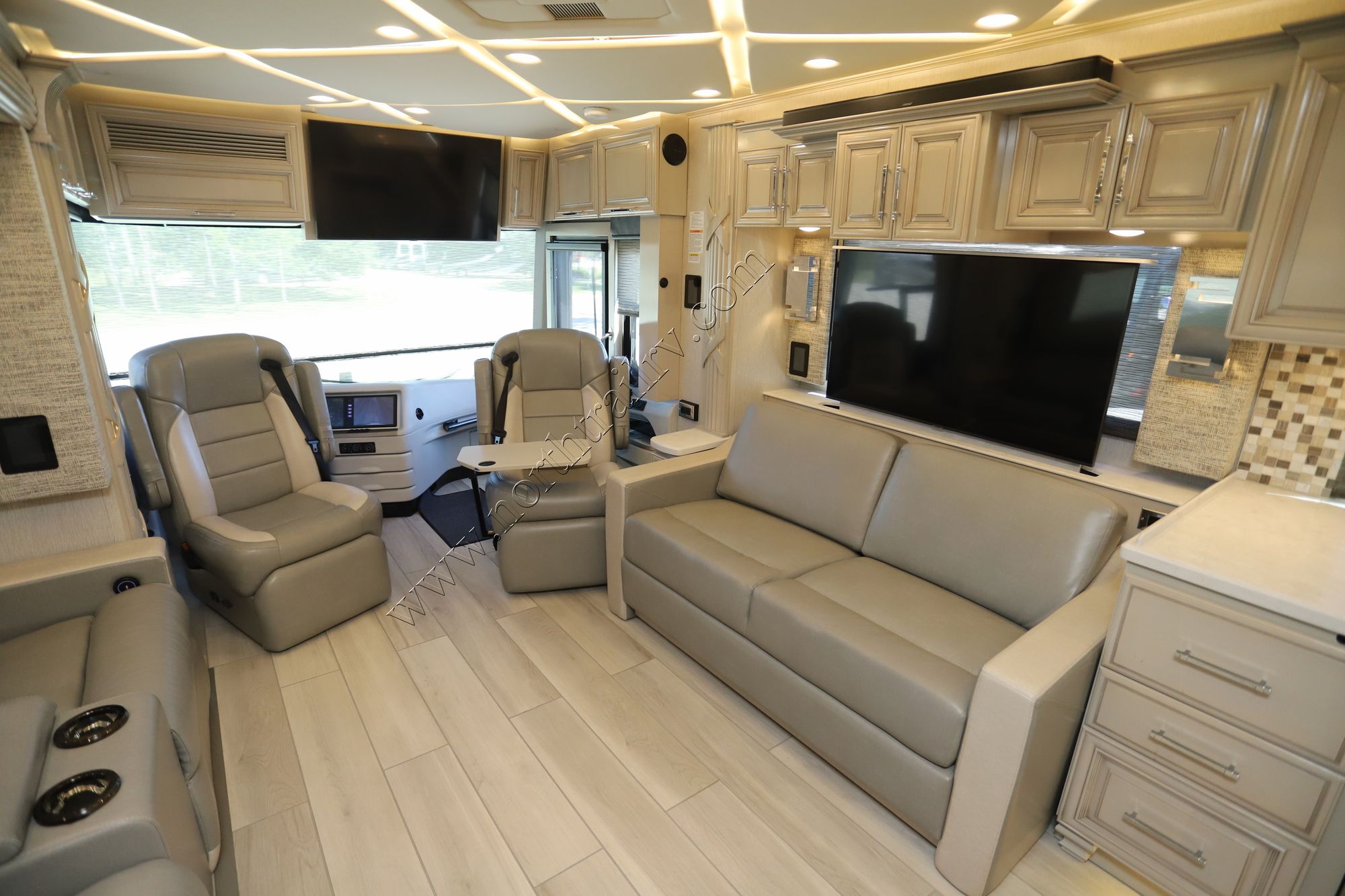 Used 2023 Newmar Mountain Aire 4551 Class A  For Sale