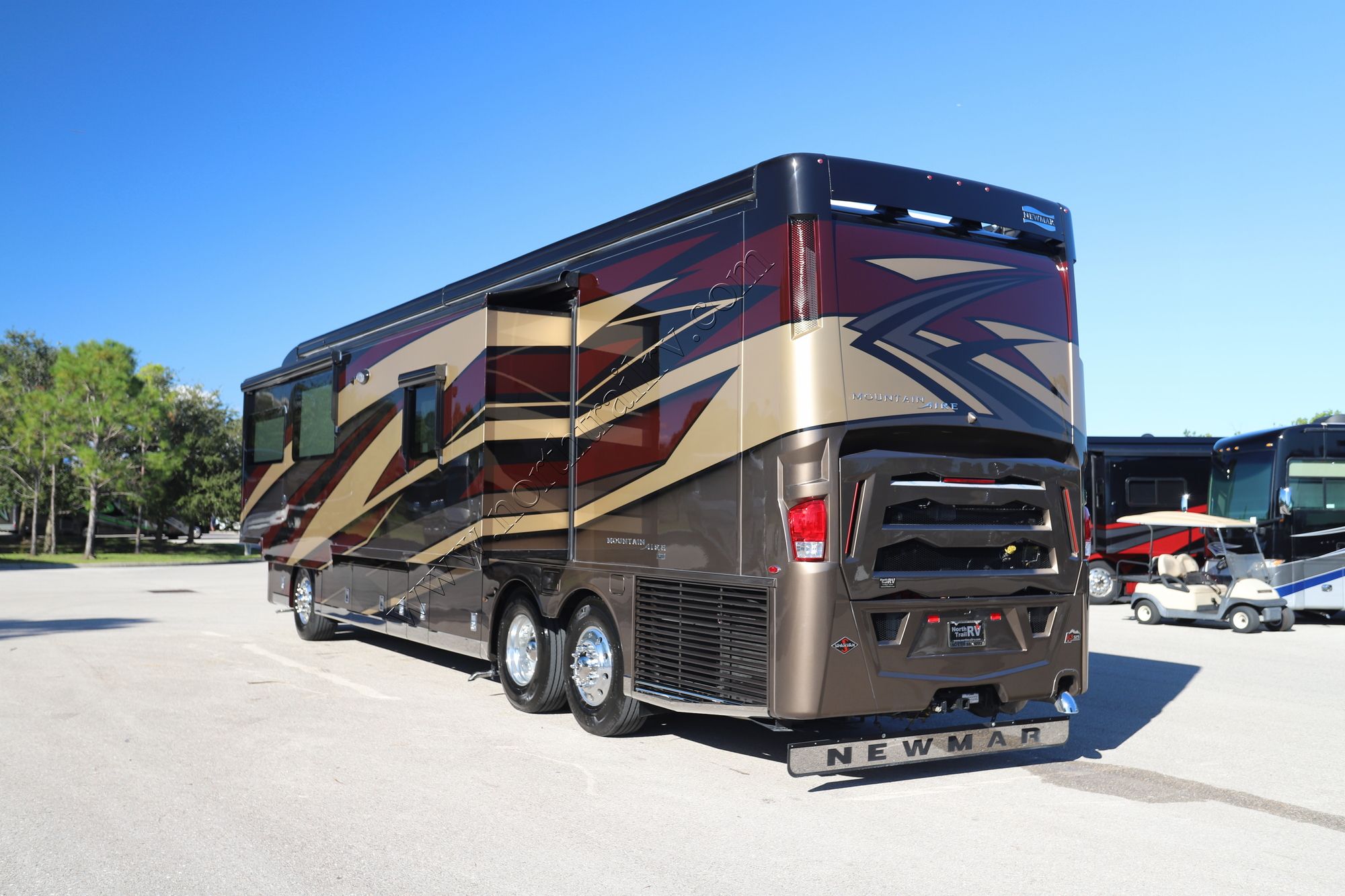 New 2024 Newmar Mountain Aire 4118 Class A  For Sale