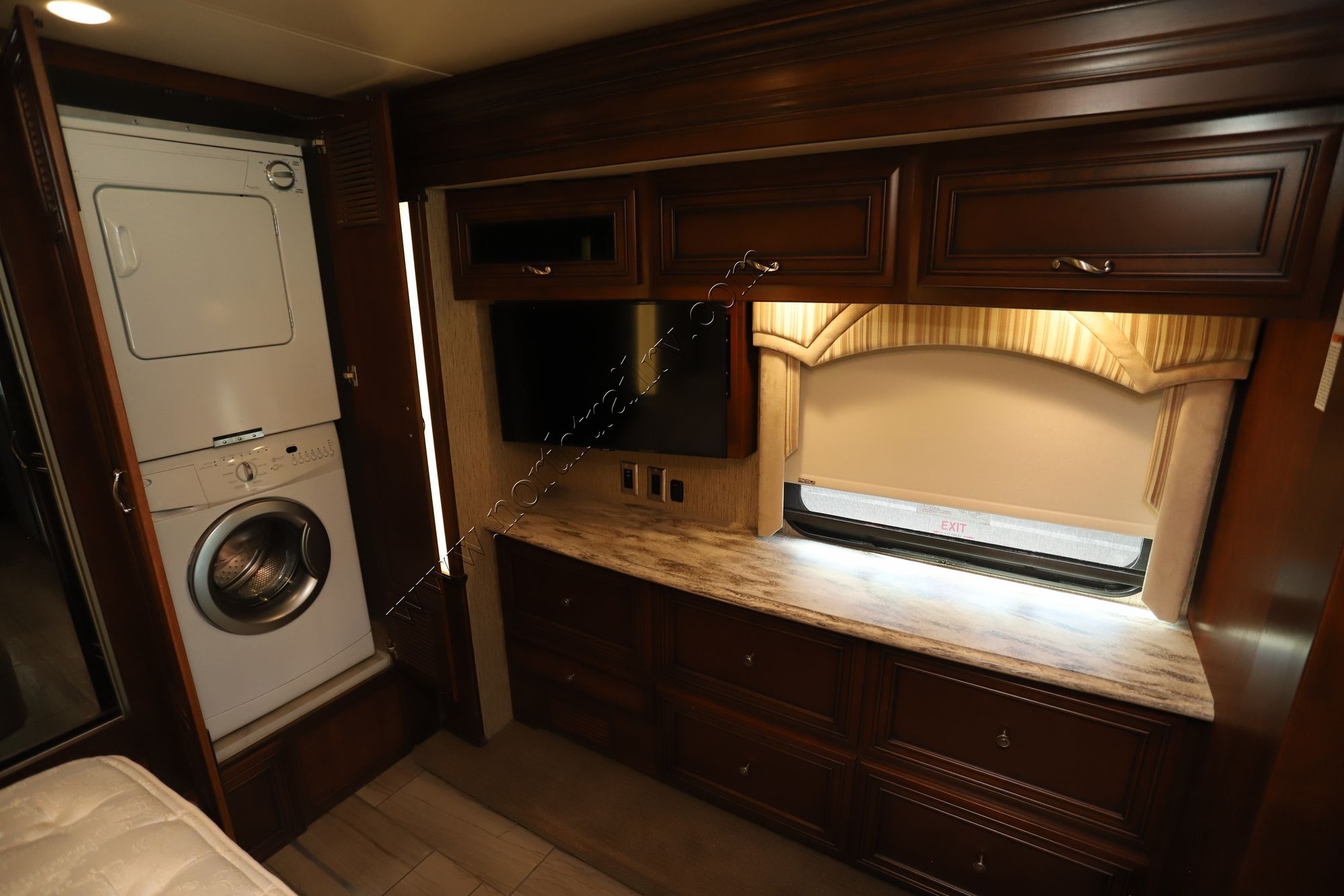 Used 2015 Newmar Ventana 3436 Class A  For Sale