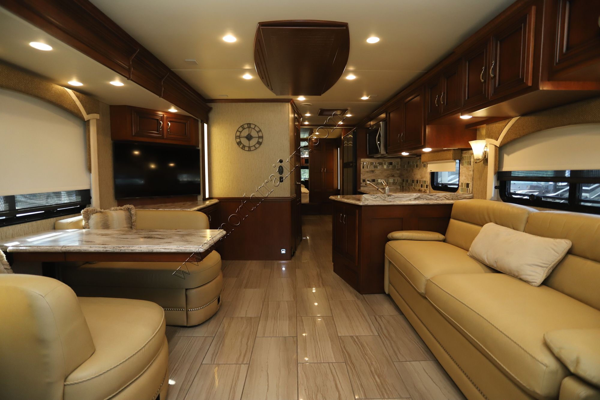 Used 2015 Newmar Ventana 3436 Class A  For Sale