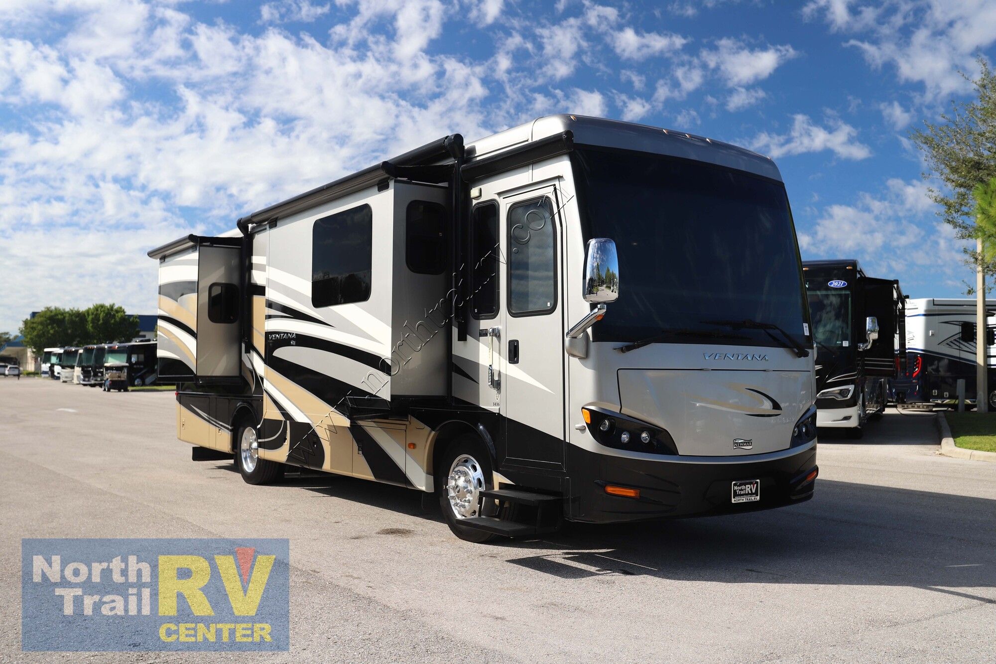 Used 2015 Newmar Ventana 3436 Class A  For Sale