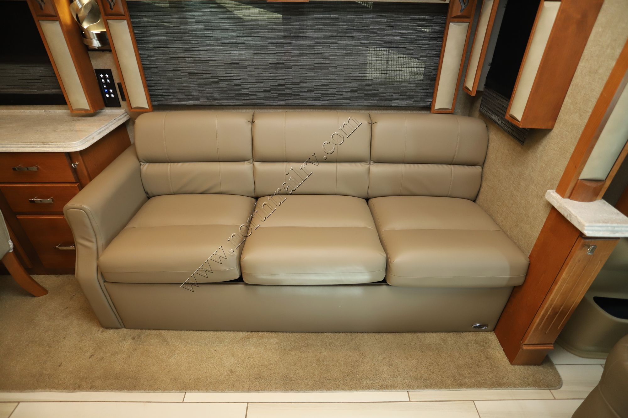 Used 2019 Tiffin Motor Homes Phaeton 40QKH Class A  For Sale
