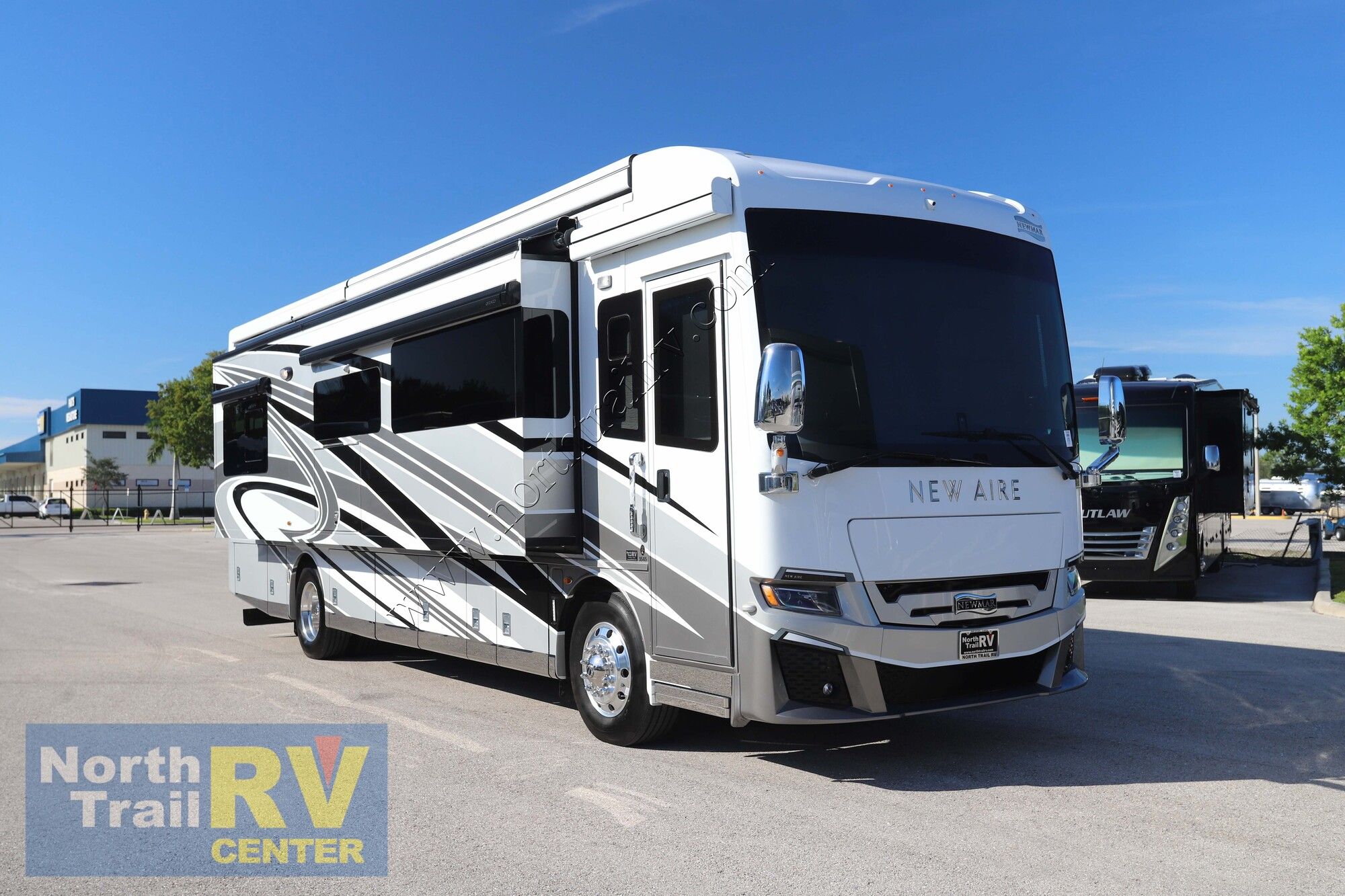 Used 2022 Newmar New Aire 3545 Class A  For Sale