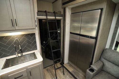 2020 Keystone Raptor 351